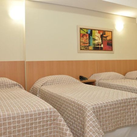 Lotus Hotel - A 6 Km Do Santuario De Aparecida-Sp Guaratinguetá エクステリア 写真