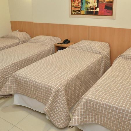 Lotus Hotel - A 6 Km Do Santuario De Aparecida-Sp Guaratinguetá エクステリア 写真