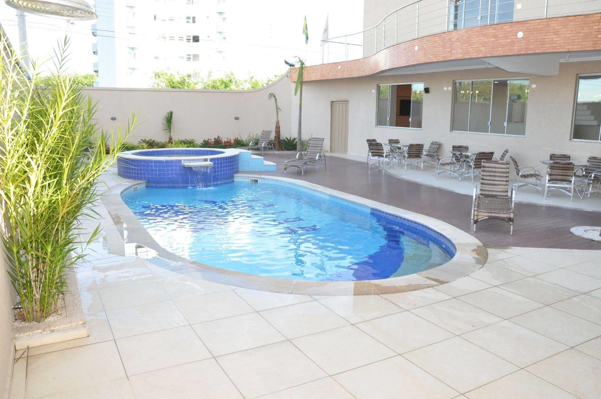 Lotus Hotel - A 6 Km Do Santuario De Aparecida-Sp Guaratinguetá エクステリア 写真