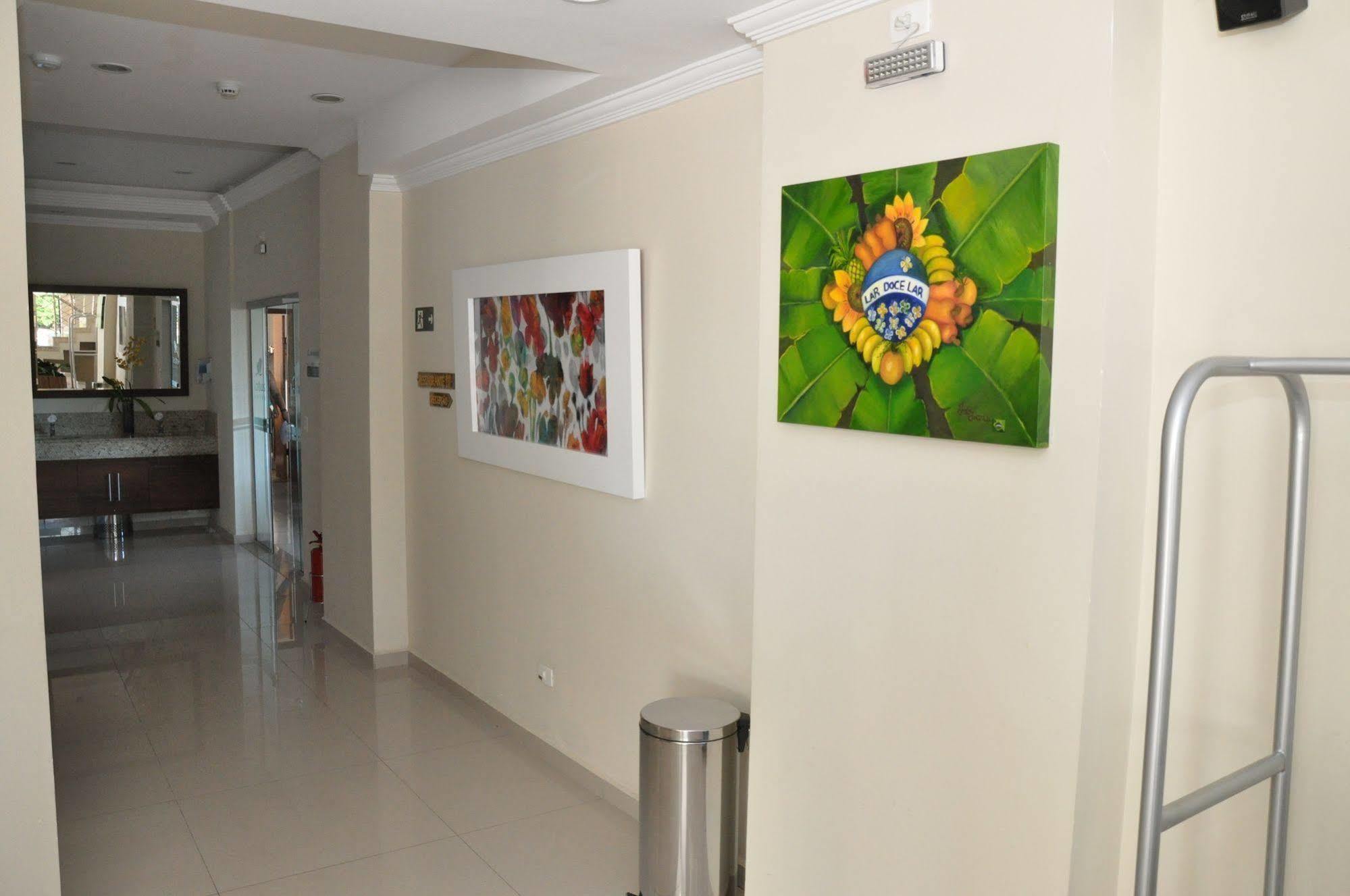 Lotus Hotel - A 6 Km Do Santuario De Aparecida-Sp Guaratinguetá エクステリア 写真