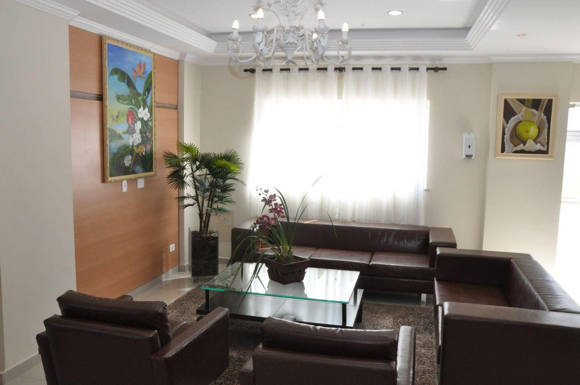 Lotus Hotel - A 6 Km Do Santuario De Aparecida-Sp Guaratinguetá エクステリア 写真